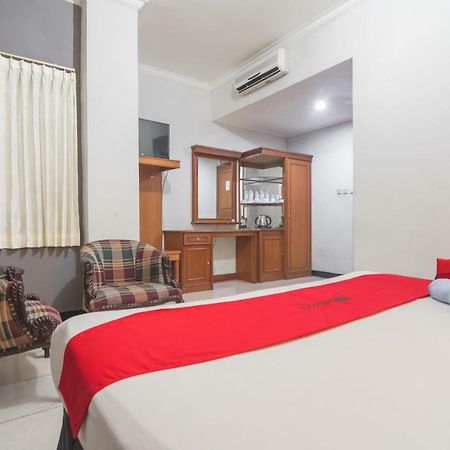 Reddoorz @ Cihampelas Bandung Kültér fotó