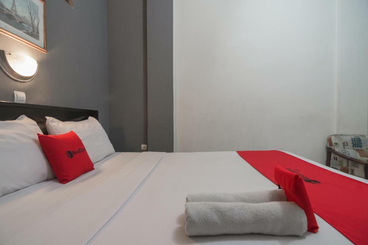 Reddoorz @ Cihampelas Bandung Kültér fotó