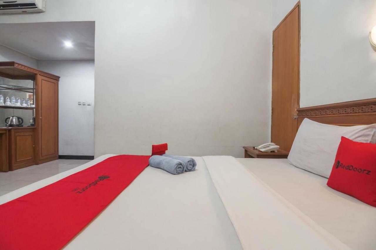 Reddoorz @ Cihampelas Bandung Kültér fotó